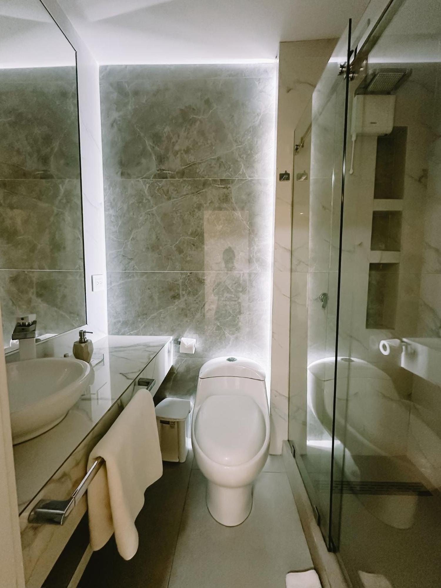 מנטה Manakin Hostal & Resto מראה חיצוני תמונה